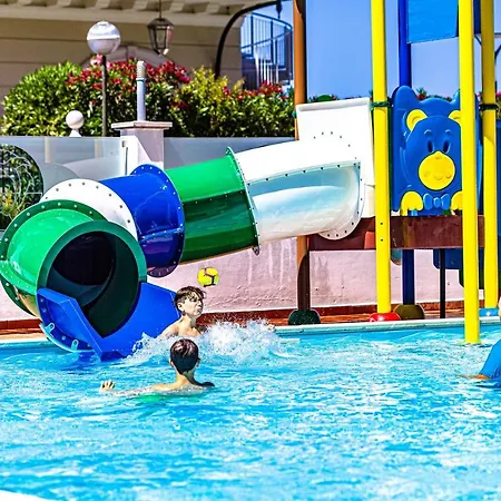Fabilia Family Delfino 3* Milano Marittima
